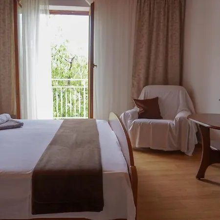 Vendégház Jakov 3*